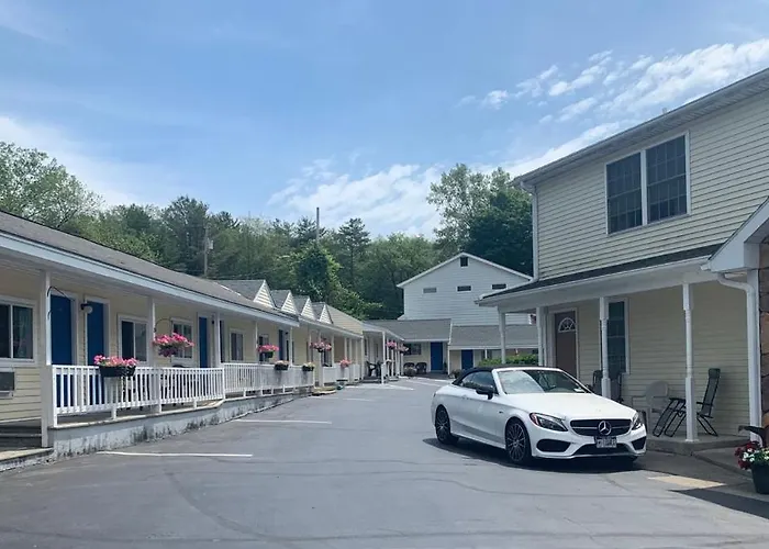 Green Acre Motel
